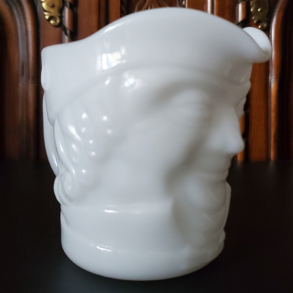 1950's Toby Jug / Pitcher / Creamer White Milk Glass by Federal Glass Ohio - Picture 7 of 8